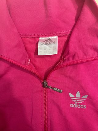 Chaqueta Adidas Rosa con Rayas