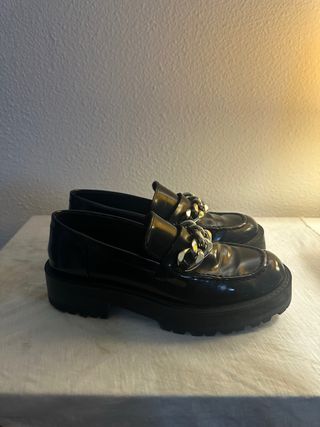 Mocasines con cadena