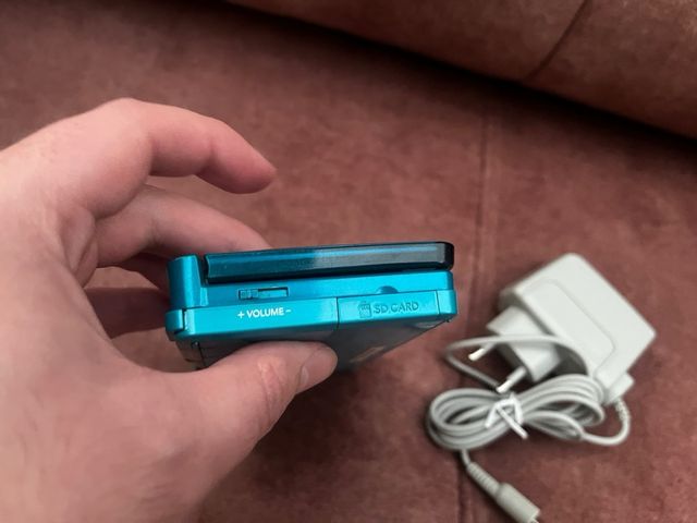 Nintendo 3DS Blue Aqua com carregador