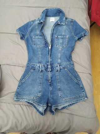 Mono corto vaquero Bershka Talla XS