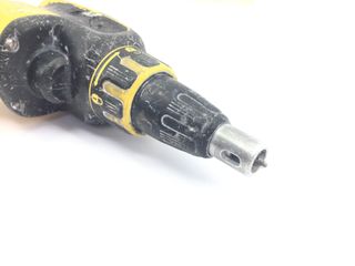 taladro a bateria dewalt dcf620