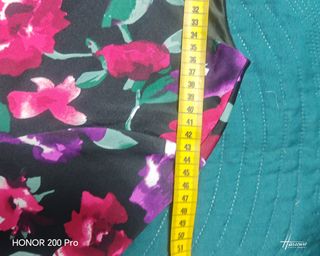 Vestido drapeado floral