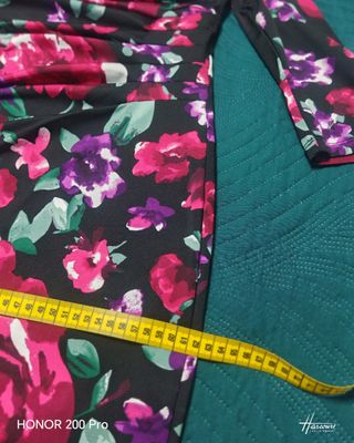 Vestido drapeado floral