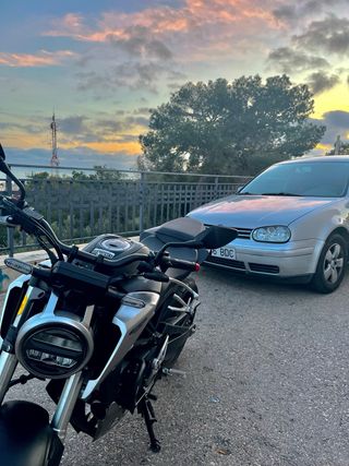 Honda CB125R 15CV 9.000 km