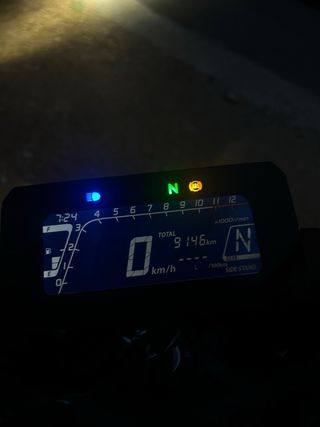 Honda CB125R 15CV 9.000 km