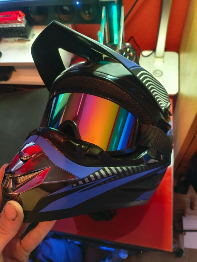 Casco BMX Negro y Azul