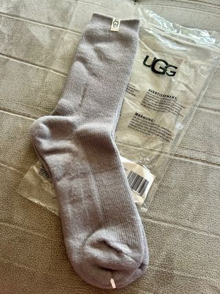 Calcetines UGG grises 36-40.