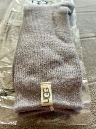 Calcetines UGG grises 36-40.