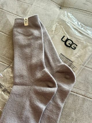 Calcetines UGG grises 36-40.