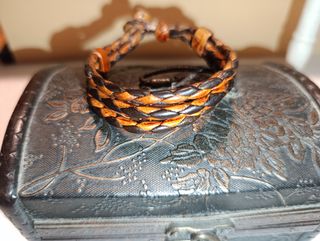 Pulseras artesanales trenzadas