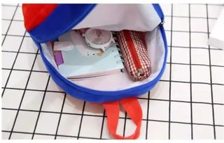 Original pequeña mochila peluche de Spiderman.