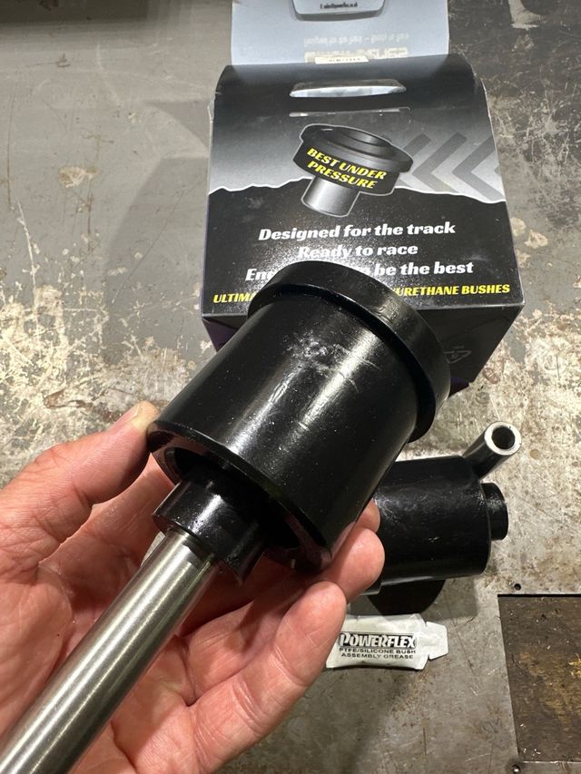 Silentblocks Powerflex Puente Trasero Golf MK4