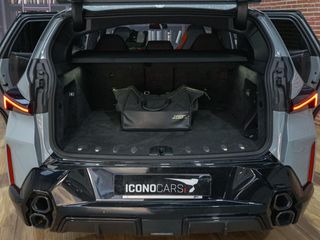 BMW XM XM 550 kW (748 CV) Label Red