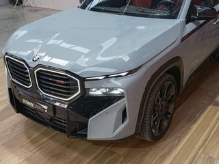 BMW XM XM 550 kW (748 CV) Label Red