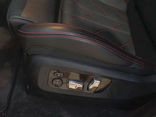 BMW XM XM 550 kW (748 CV) Label Red