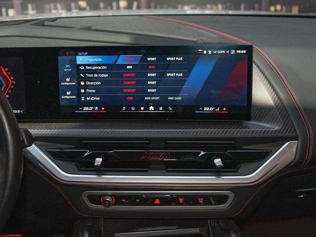 BMW XM XM 550 kW (748 CV) Label Red