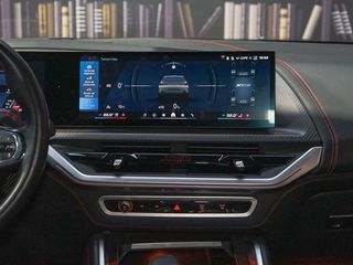 BMW XM XM 550 kW (748 CV) Label Red