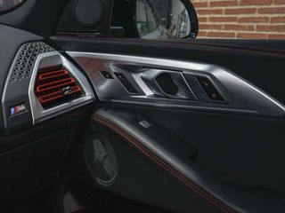 BMW XM XM 550 kW (748 CV) Label Red