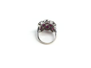 anillo oro 18k con piedra con rubi
