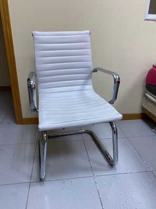 Silla de oficina moderna