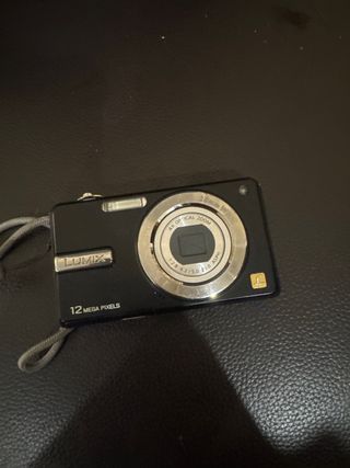 Panasonic Lumix DMC-F3 Cámara Digital Negra