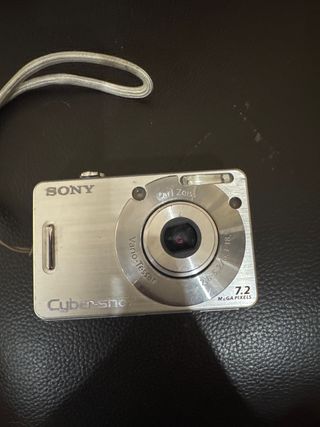 Sony Cyber-shot DSC-W70S Plata