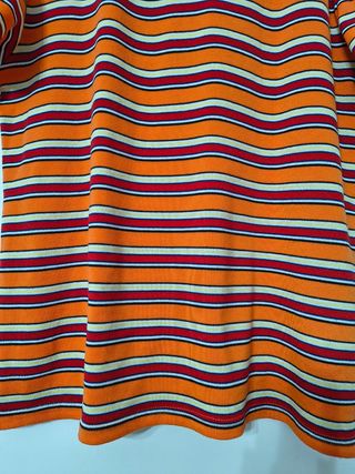 Polo arancione a righe rosse e bianche