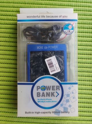 Powerbank Anker 26800 mAh + PowerBank Solare