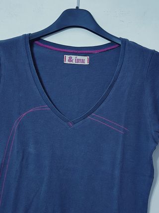 T-shirt blu scollo a V