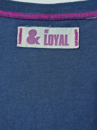 T-shirt blu scollo a V