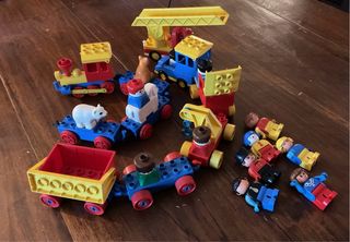 Lego Duplo: 2 trenini,auto pompieri,13 pupazzetti