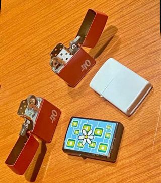 Confezione da 4 accendini ZIPPO 