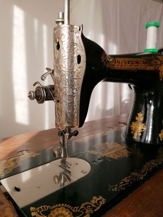 Máquina de coser Singer antigua