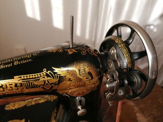 Máquina de coser Singer antigua