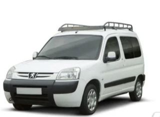 se alquilan furgonetas compactas