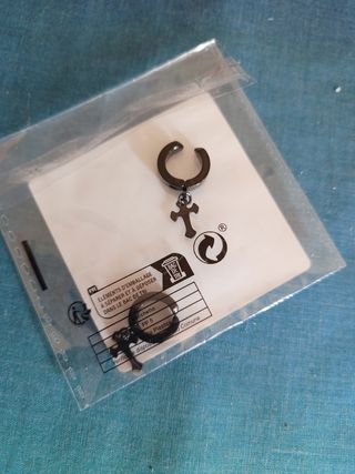 Pendientes aro con cruz sin perforación