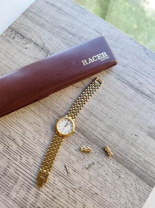 Reloj Racer Dorado con Caja Original