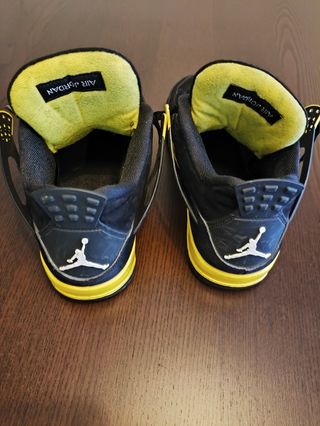 Nike Air Jordan 4 Retro Negro Amarillo originales 