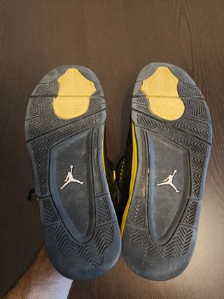 Nike Air Jordan 4 Retro Negro Amarillo originales 