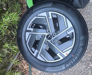 Neumático Michelin Primacy 4 215/65 R17