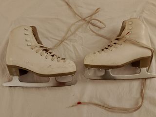 Pattini da ghiaccio bianchi taglia 34
