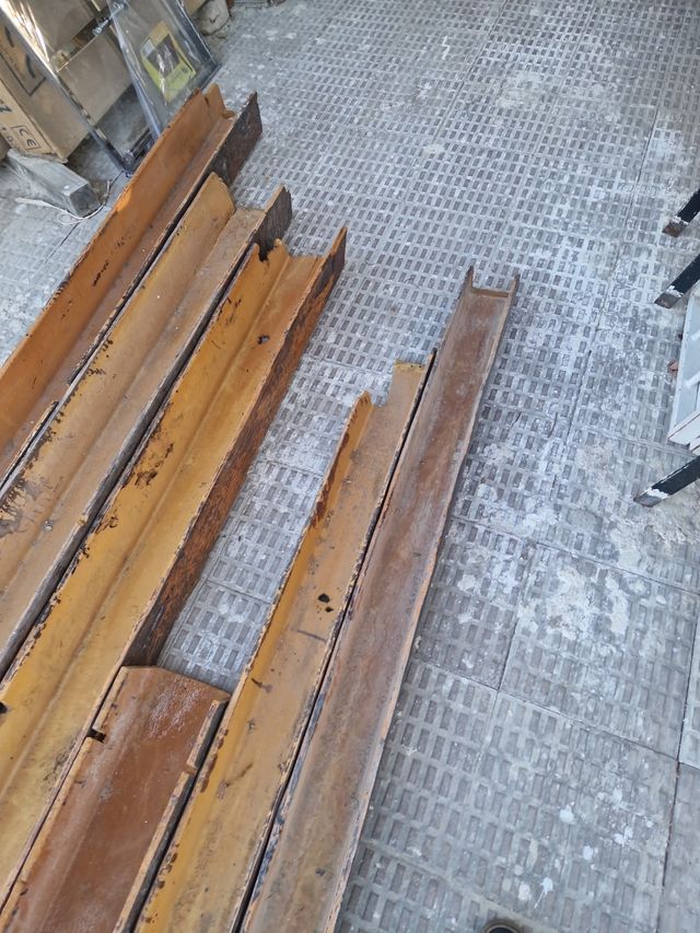 Vigas de madera decorativas