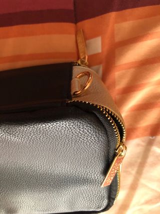 Neceser Versace Negro y dorado