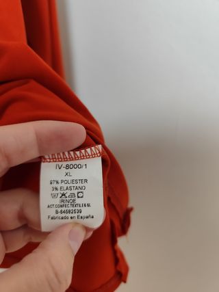 Blusa manga larga I de N talla XL