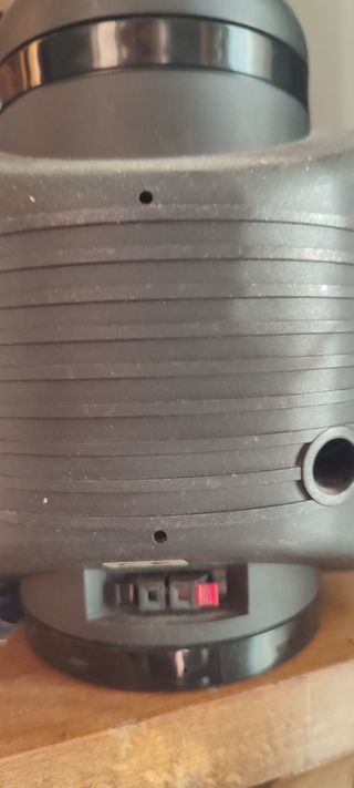 Subwoofer y Altavoces Wharfedale 2.1