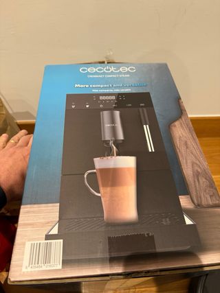 Cafetera Cecotec Superautomática