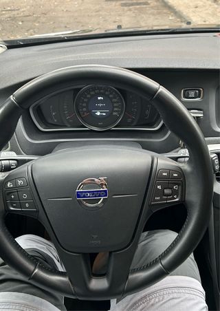Volvo V40 2016