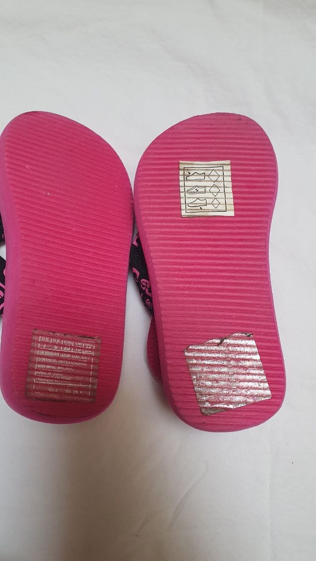 Lote 3 Chanclas / sandaliaa Verano Niña skechers y