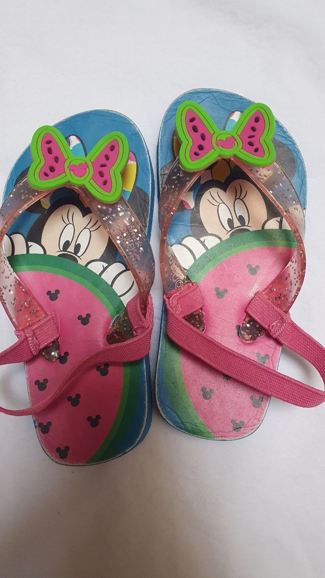 Lote 3 Chanclas / sandaliaa Verano Niña skechers y