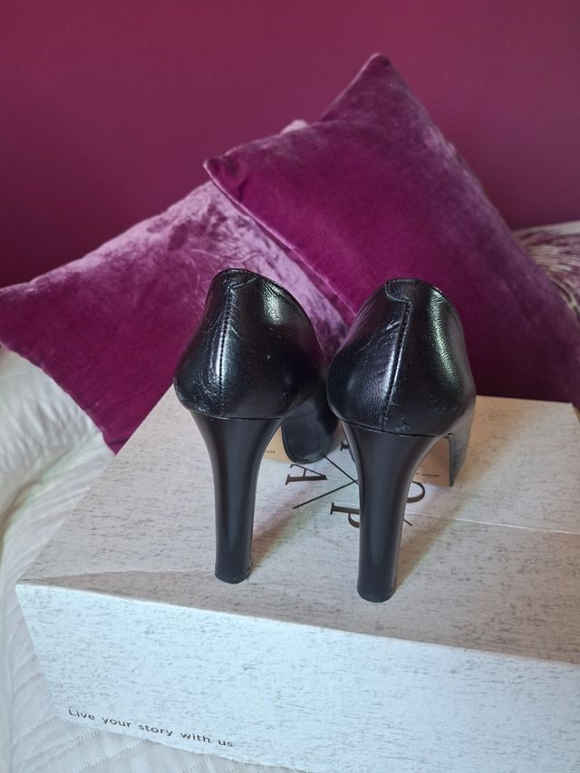 Zapatos de salón Marypaz negros talla 38